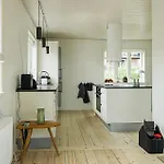 2 Bedroom Cozy In *