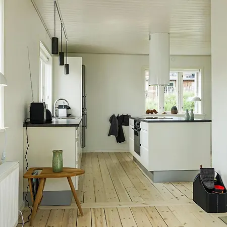 2 Bedroom Cozy In *