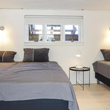2 Bedroom Cozy In * Svaneke