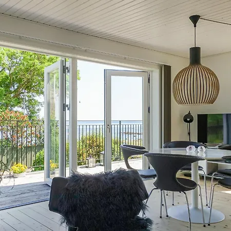 2 Bedroom Cozy In *